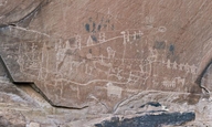 Petroglyphs and pictographs / Cattleguard Site in Buckhorn Wash (Utah)