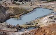 Geothermal Pool / Lassen Volcanic National Park
