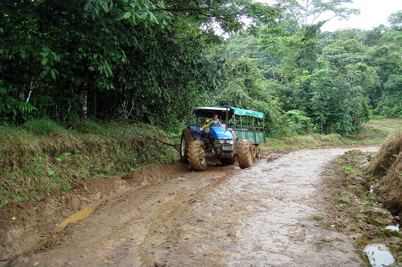 Transport Tractor to Rara Avis (Costa Rica)