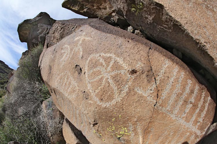 Petroglyphs / Funeral Peak Site (California)