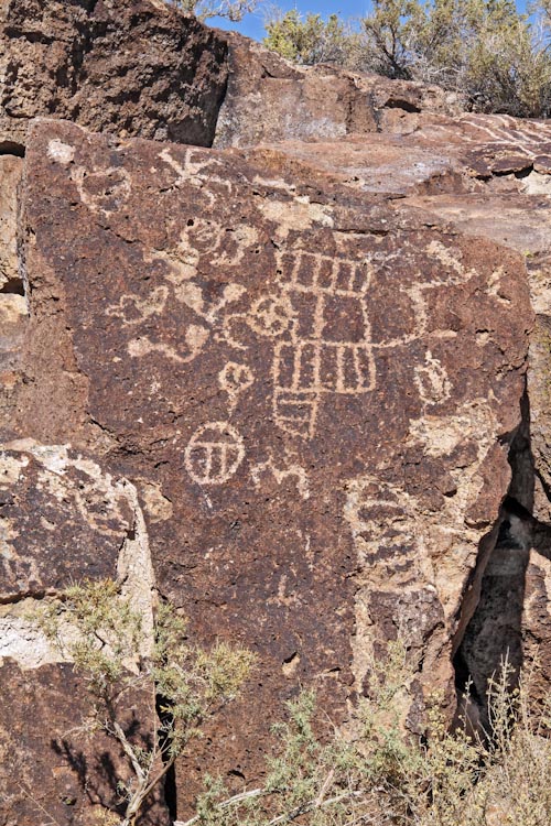 Petroglyphs / Unnamed Site / Fish Slough Area (California)