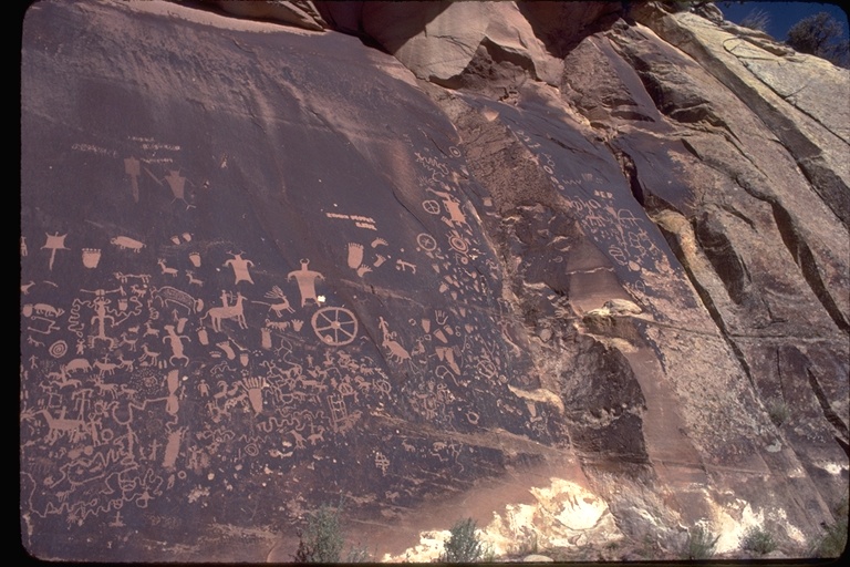 Petroglyph at Newspaper Rock, Dinosaur N.M., Utah, USA