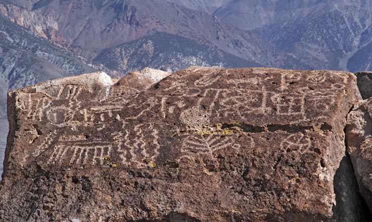 Petroglyphs / Red Canyon Site (California)