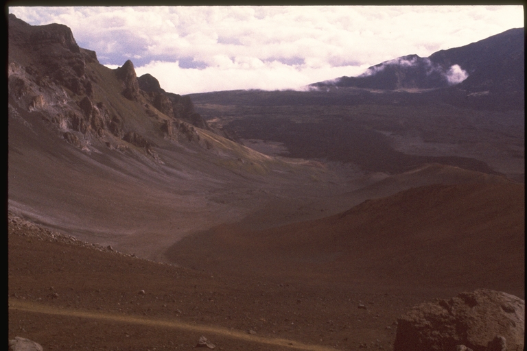 Haleakala Crater, Haleakala N.P., Maui, Hawaii Haleakala Crater, Haleakala N.P., Maui, Hawaii