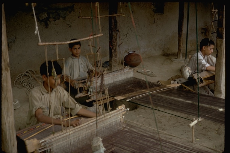 Boys weaving, Saidu Sharif Swat Boys weaving, Saidu Sharif Swat
